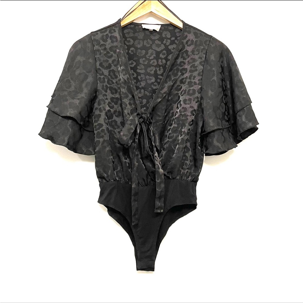 Altar’d State black cheetah satin flowy sleeves bodysuit Women’s Size XS